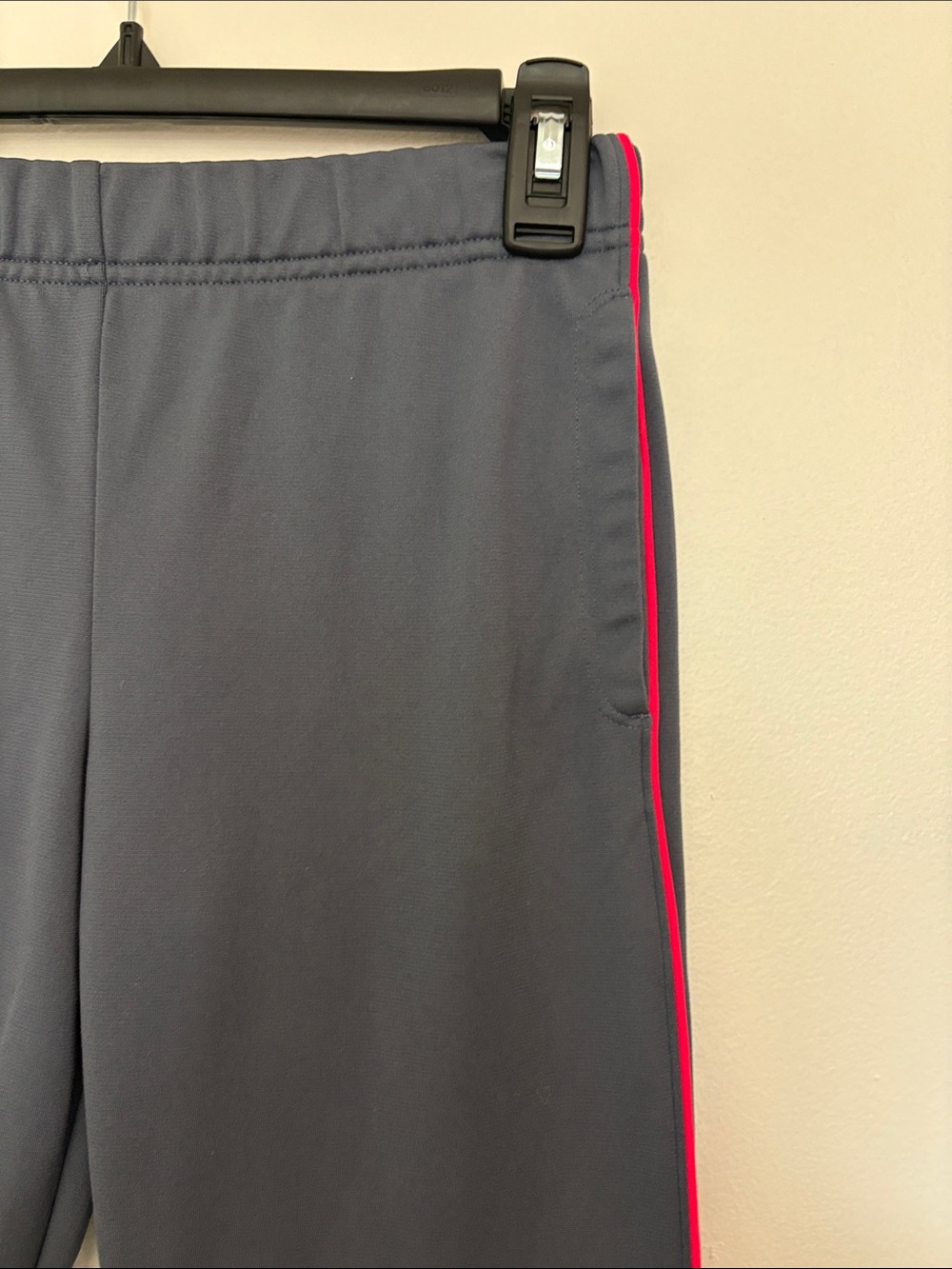 Under Armour Girls Navy Sweatpants with Bright Pink Trim - Picture 3 of 9